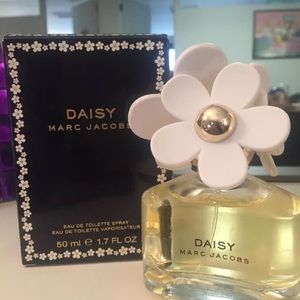 daisy perfume 1.7 oz